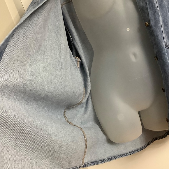 Reitman’s Soft Denim Oversized Shirt Sz Large - Picture 6 of 9